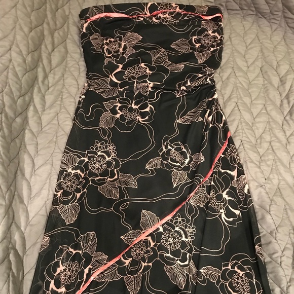 Black and pink flower dress - Picture 1 of 2